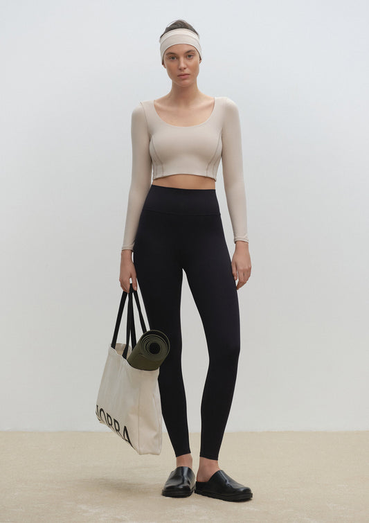 Black Essential Legging