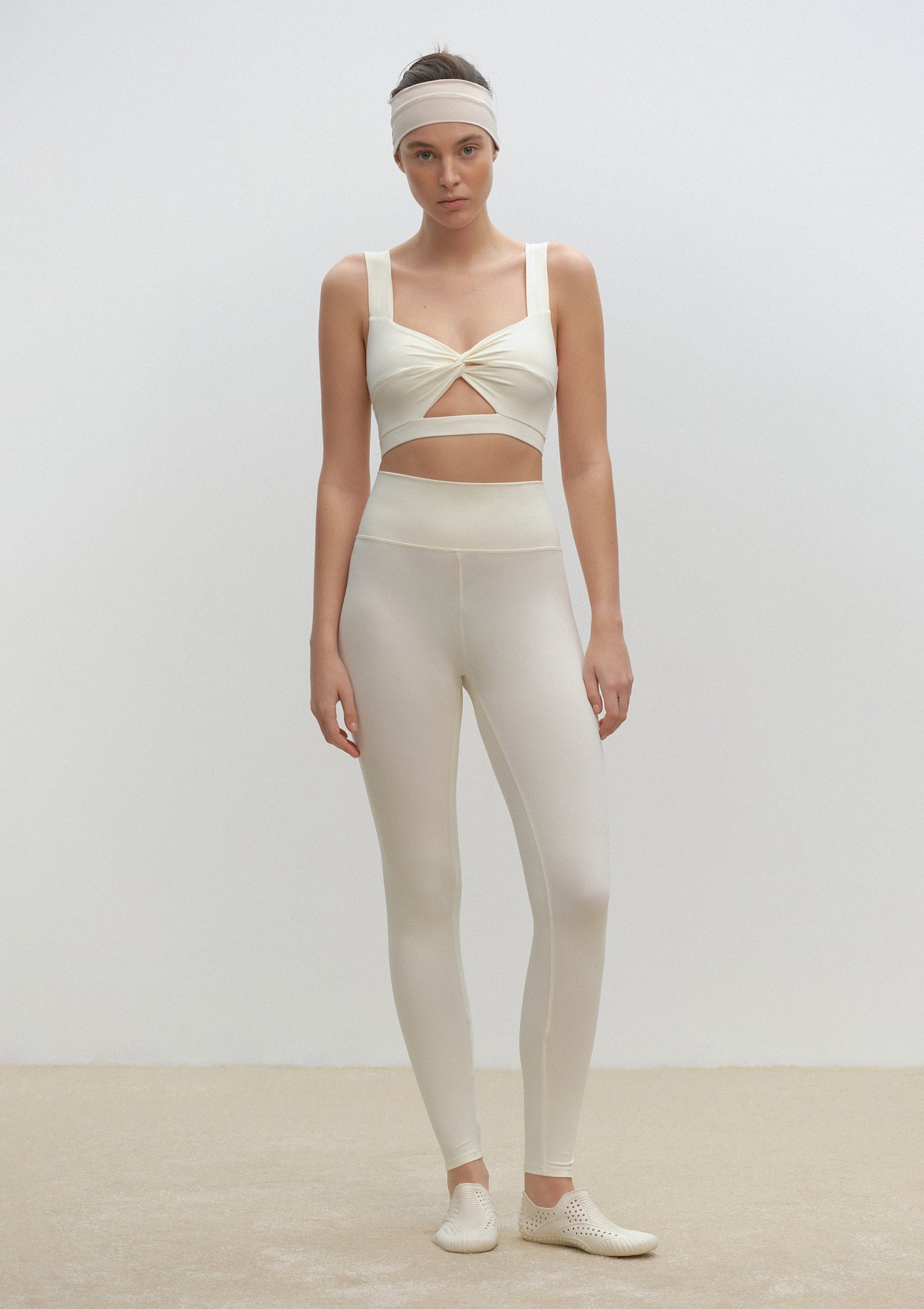 Ivory Essential Legging