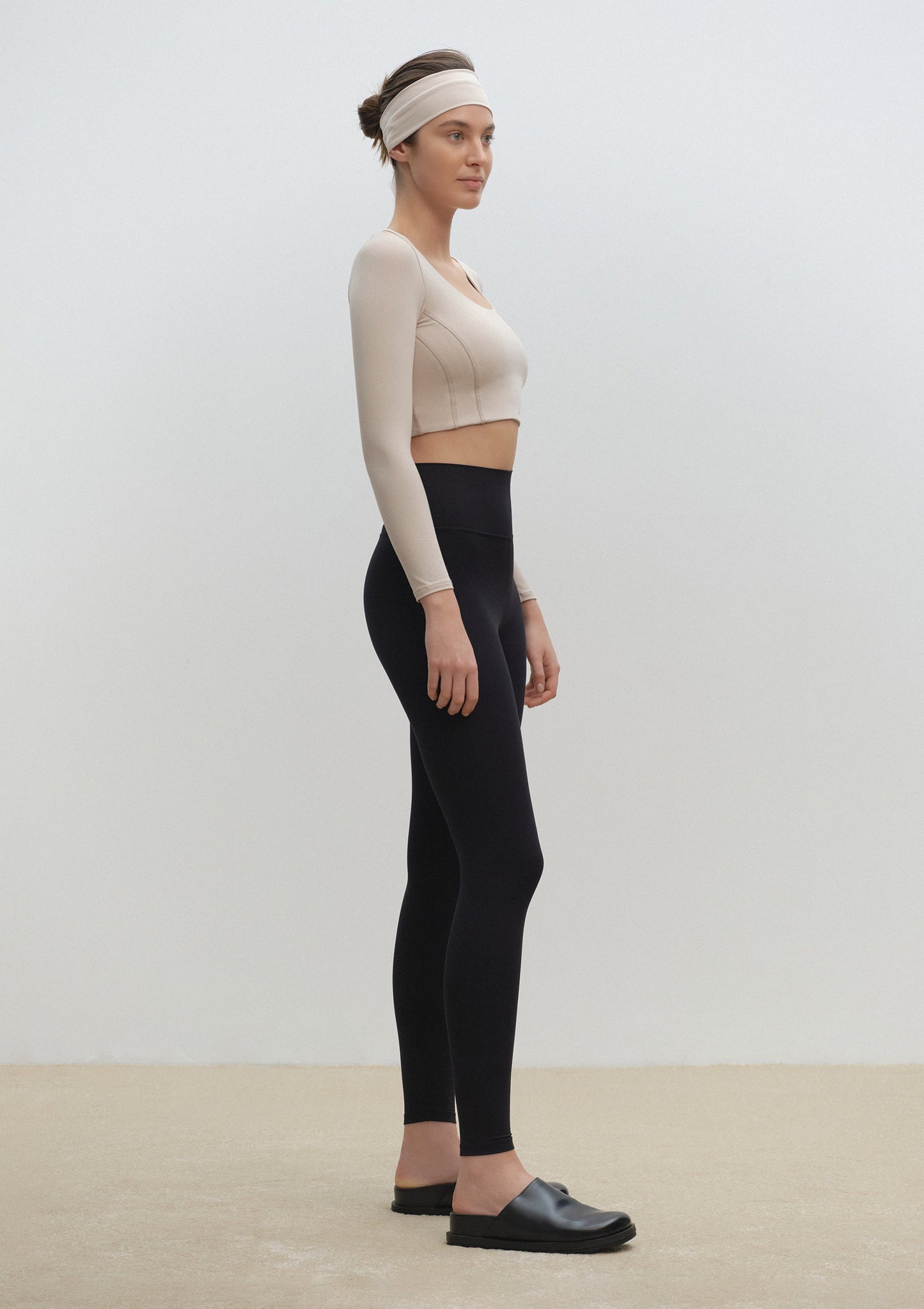 Black Essential Legging